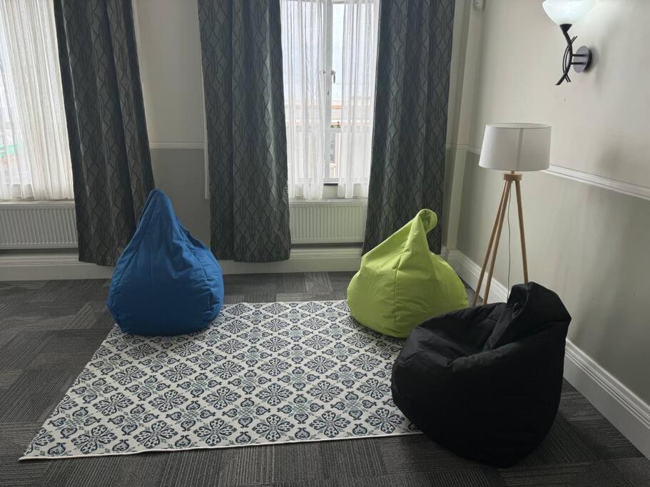 4 Large Bedroom Apartment In The City Hastings Eksteriør billede