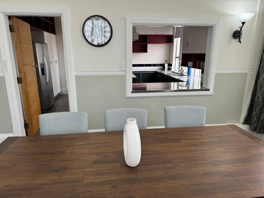 4 Large Bedroom Apartment In The City Hastings Eksteriør billede