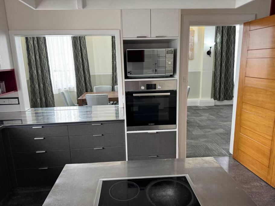 4 Large Bedroom Apartment In The City Hastings Eksteriør billede